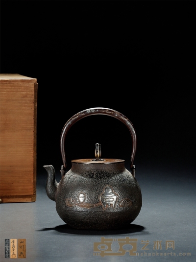 明治时期 金寿堂造平丸形铁壶 21×17.5cm