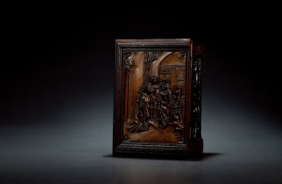 1880年制 胡桃木高浮雕纹饰首饰盒
