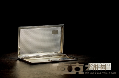 英国伯明翰HCD制纯银烟盒 长13.5cm；宽8.4cm