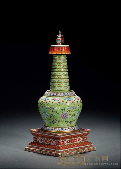 清乾隆·绿地粉彩缠枝莲纹佛塔 高43.5cm