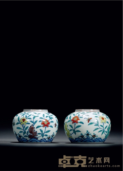 清雍正·仿成化斗彩折枝花卉纹罐 （一对） 直径14cm
