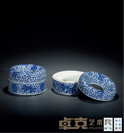 清光绪·青花西番莲纹朝珠盒 （一对） 直径21cm；高12.3cm