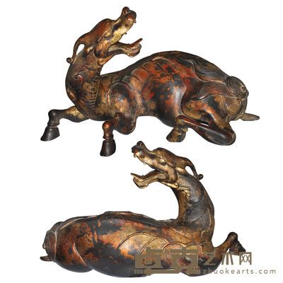 铜鎏金避水兽摆件 高:21cm,长:35cm