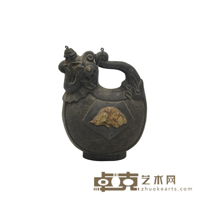 唐代银器酒皮囊一个 宽约：18.5cm，高约：26cm，重约：950g