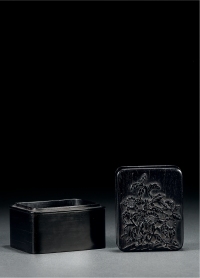 清·乌木浮雕葵花纹盖盒
