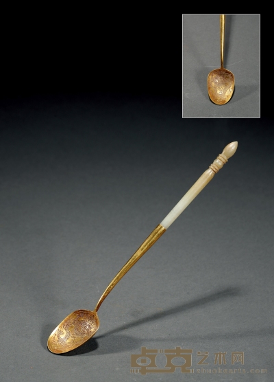 清·金制镶白玉龙纹勺 长：18.5cm 总重：23.2g