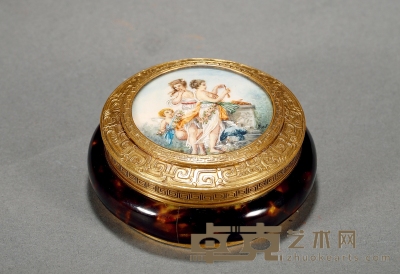 清·铜鎏金嵌珐琅西洋人物盖盒 高：3.7cm 直径：7.7cm