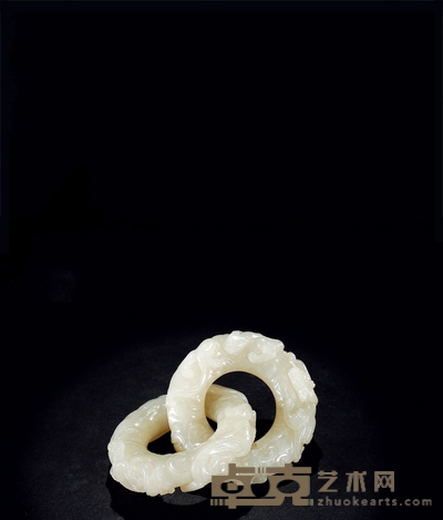 清·白玉雕龙纹双联环 长:7cm 直径:5cm