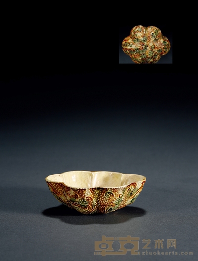 唐·三彩花口杯 高:3.1cm 长:9.4cm 宽:8cm
