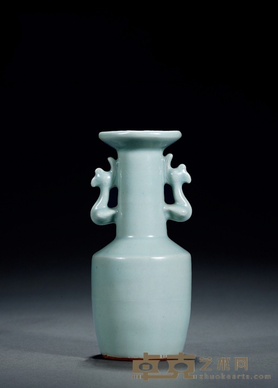 南宋·龙泉窑凤耳瓶 高:19.2cm 通径:8.4cm