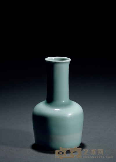 南宋·龙泉窑粉青釉纸槌瓶 高：15.5cm