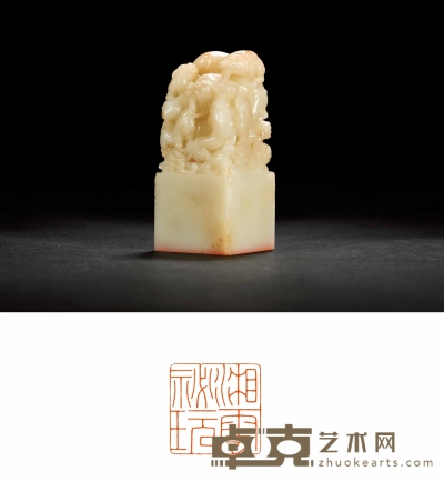 清·寿山芙蓉石螭钮章 3.4×3.4×7.6cm