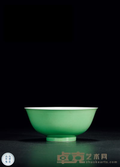 清雍正·秋葵绿釉碗 高：5.3cm 直径：11.9cm