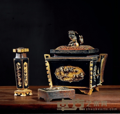 清乾隆·宫廷造办处铜鎏金斑铜纹炉瓶盒三事 19×11×17.5cm重量：2373g
2.5×8×6cm重量：264g
高：13.5cm重量：377g