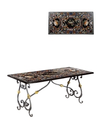 十九世纪制 意大利彩石镶嵌（PIETRA DURA）花鸟纹饰餐桌