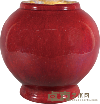 清·嘉庆红釉瓶 H：24cm