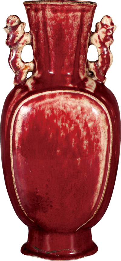 清·乾隆红釉龙耳扁瓶