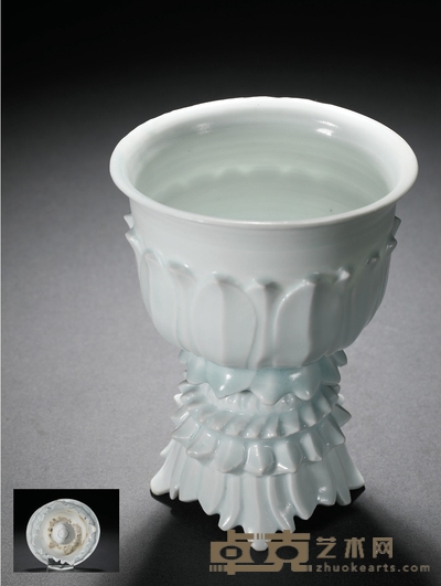 湖田窑莲瓣炉 高：15.9cm 