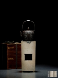明治时期•金寿堂造款枣形铁壶及天兴号凉炉