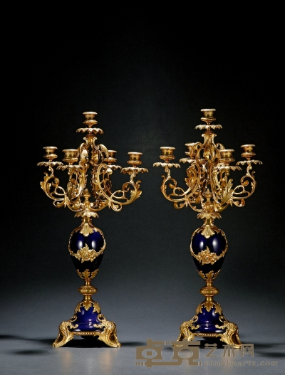 路易十五样式铜鎏金钴蓝瓷瓶五枝烛台 高：55cm 宽：28cm