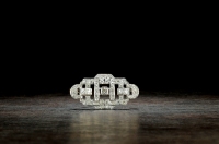 装饰艺术（ART DECO）时期 钻石镶嵌18K白金胸针