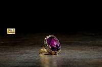 紫水晶镶嵌钻石戒指