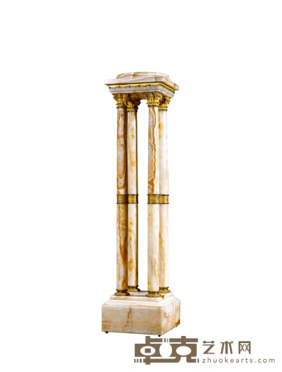 十九世纪制 四柱式铜鎏金卷叶纹饰花理石底座 高：116cm 台面：27.5×27.5cm