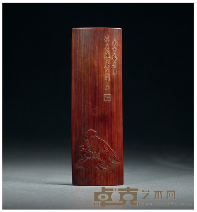 清·王乃恭款竹刻留青高士诗文臂搁 长：24cm 宽：7.8cm
