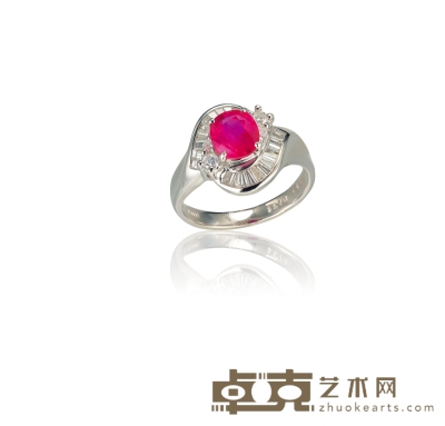 红宝石配钻石双曲造型戒指 主石尺寸：7.0×6.4mm
指环大小：14 