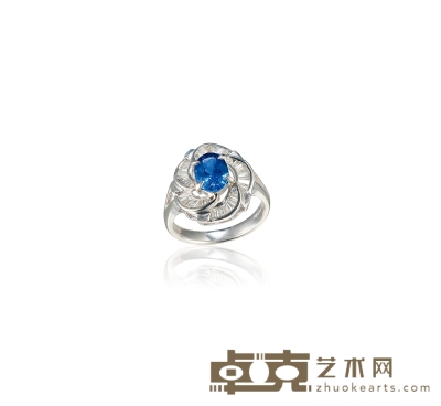 花朵饰蓝宝石配钻石戒指 主石尺寸：6×7.9mm
指环大小：12.5 