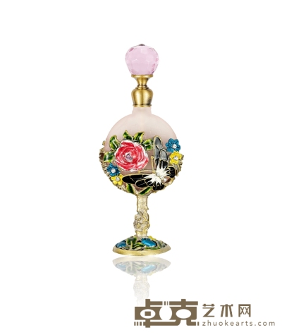 十九世纪制 花飞蝶舞立体浮雕琉璃香水瓶 长：4.8cm 宽：2.1cm 高：12cm