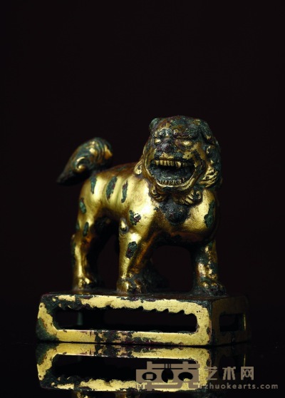 明·铜鎏金狮子摆件 高：6.5cm 长：5.5cm  重：217g