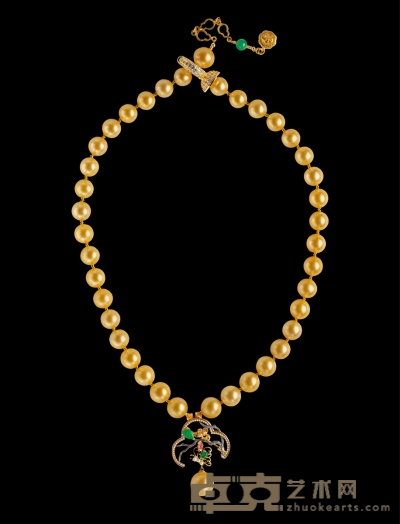 39颗金珠配翡翠蛋面珠串胸针两用 珍珠直径10－13mm，全长约49cm