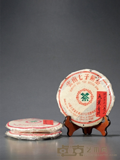 二十世纪八十年代·勐海茶厂8582大叶青饼（生茶） 三片，单片净重：361.3g；375.6g；376.4g