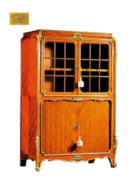 1880年制 迈松·克里格设计铜鎏金茛苕叶饰西阿拉黄檀木细木镶嵌酒柜