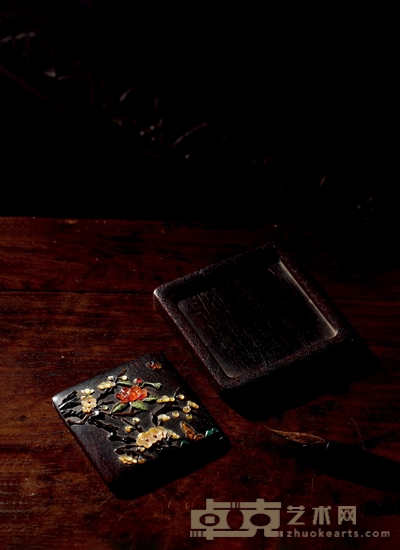 清·张氏珍玩款紫檀嵌百宝砚 高:1.4cm 长:8.2cm 宽:8.2cm