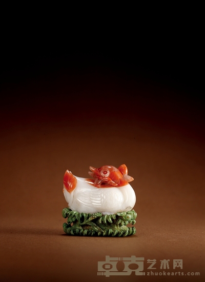 清·南红玛瑙巧雕鸳鸯衔莲摆件 带座高:5.5cm 高:3.9cm 长:5.4cm