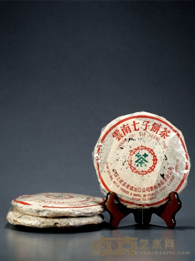 二十世纪八十年代·勐海茶厂厚纸8592熟饼（熟茶） 规格: 三片，单片净重: 319.4g；323g；313.5g