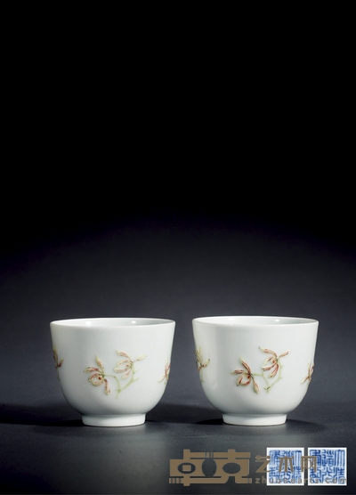 清道光·粉彩堆塑折枝兰花杯 （一对） 高：6.4cm 直径：7.8cm 数量：2