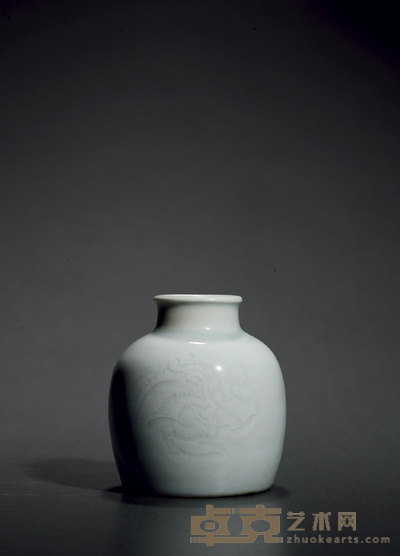 湖田窑青白釉团凤纹太白罐 高:9.3cm 直径:8cm