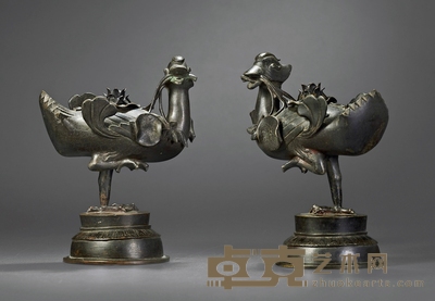 明·铜鸳鸯香薰一对 高:22cm