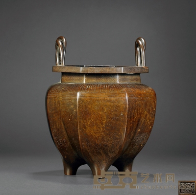 清·铜错银饕餮纹绳耳炉 高:27cm 口径:18.5cm