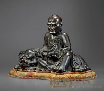 清·铜持钵罗汉坐像 高:25cm