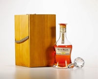 1948年蒸馏格兰冠50年凯尔之书水晶瓶单一麦芽威士忌