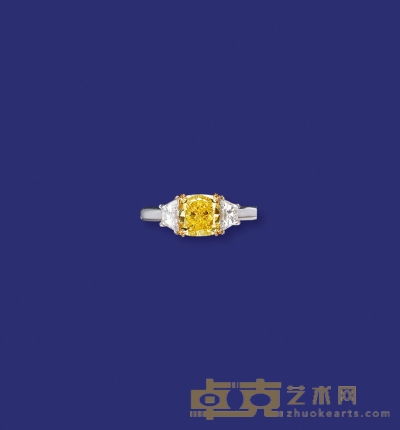 1.88克拉艳彩黄枕型钻石戒指 戒圈14
