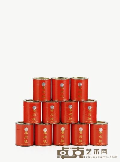 二〇〇一年·云霄宏发茶行出品春肉桂 规格：十二罐，毛重：100.5g×12罐