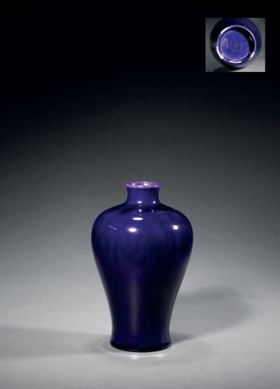 清乾隆•茄皮紫釉梅瓶