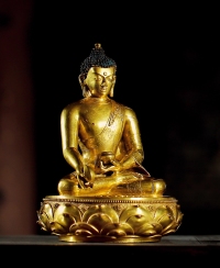 十七世纪蒙古•铜鎏金药师佛坐像