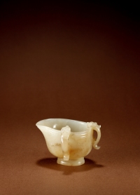 明-清·白玉雕螭龙纹匜形杯