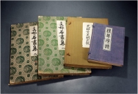山中商会文物展卖图录等民国初期日本出版中国文物图册三种
